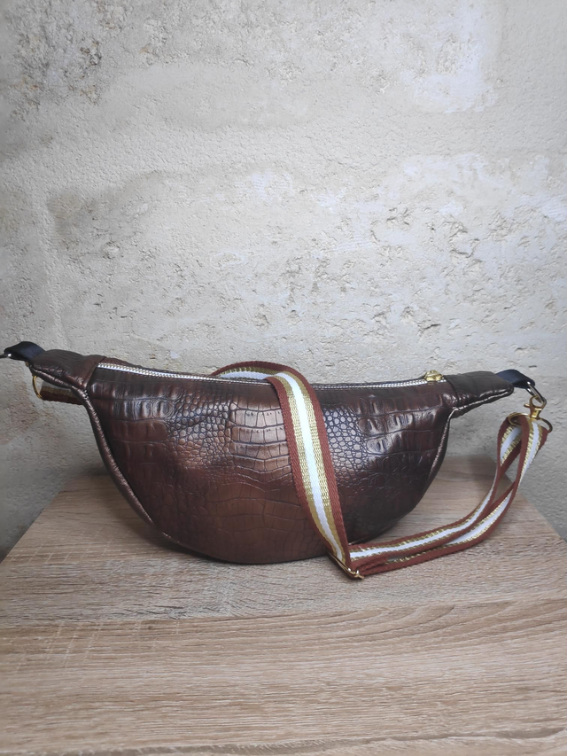 Banane large en simili 