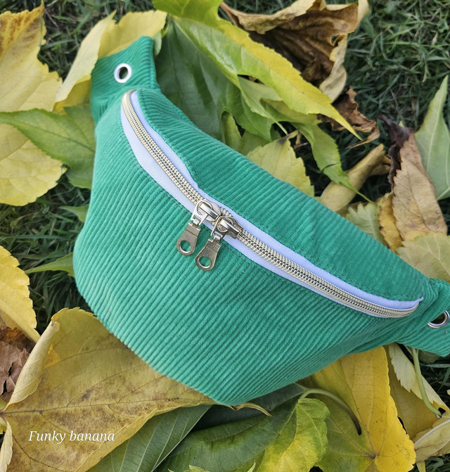 Banane forme classique velours vert printemps taille S