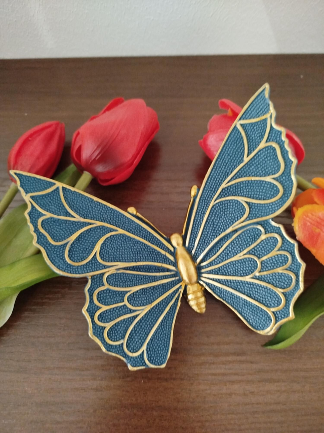 🦋 Papillon Bleu – Messager de renouveau