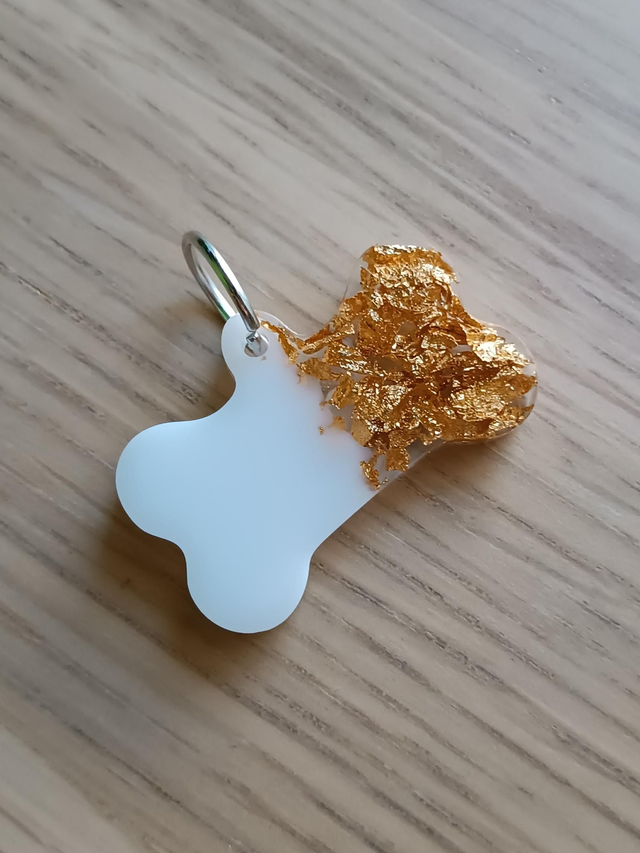 Chapa S - Nombre en Vinilo Negro