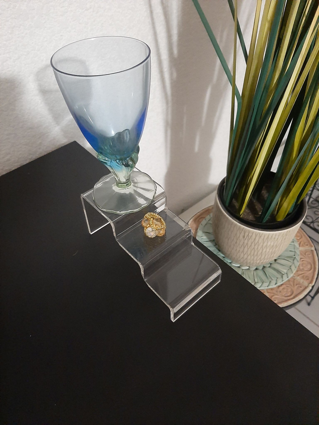 Bague dorée en perles cristal grappe et perles rocaille 		 		