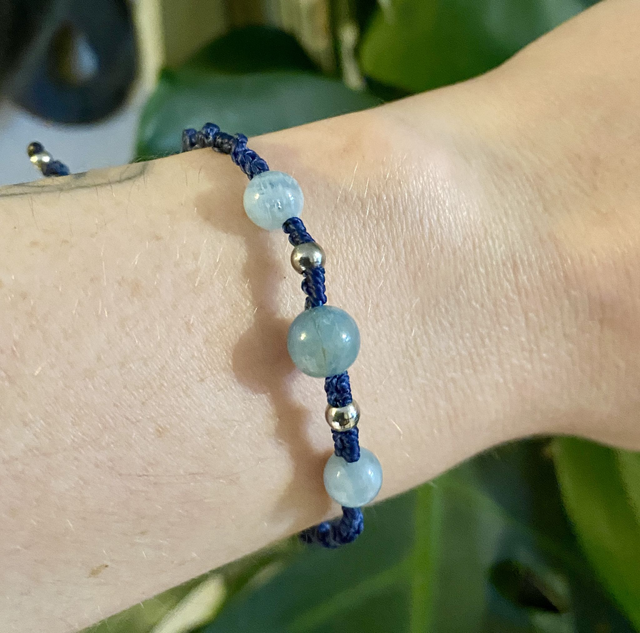 Bracelet macramé et perles d'Aquamarine (Aigue-Marine)
