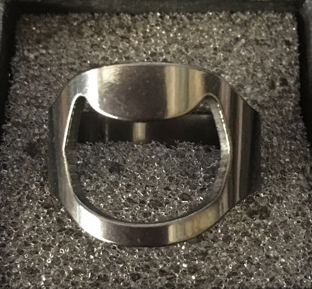 Bottle opener ring size T1/2