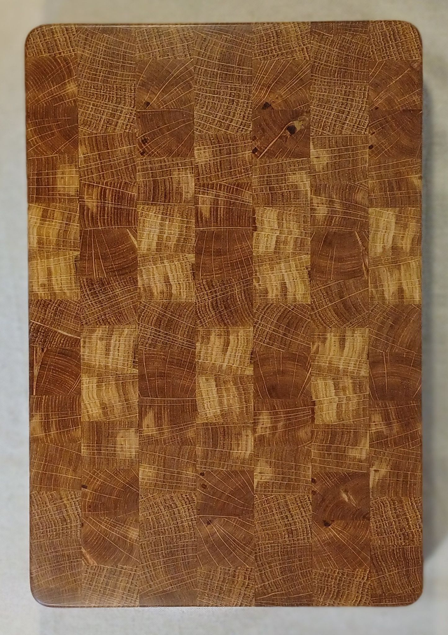 Grande planche en bois de bout 100% chêne