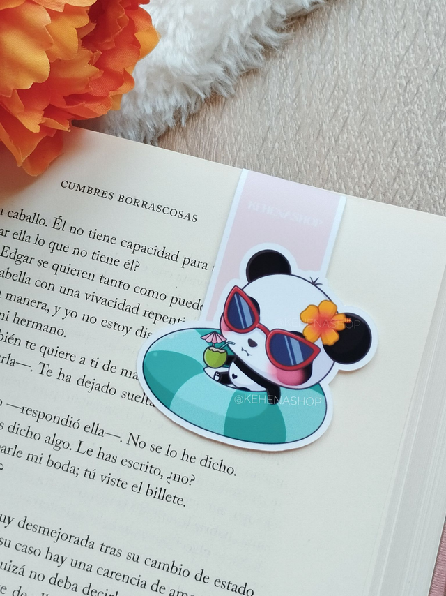 Kyu en flotador - Marcapáginas magnético/Magnetic bookmark