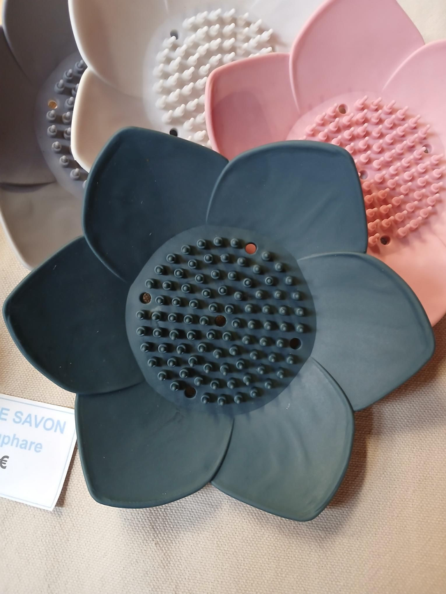 Porte savon nénuphar bleu en silicone 