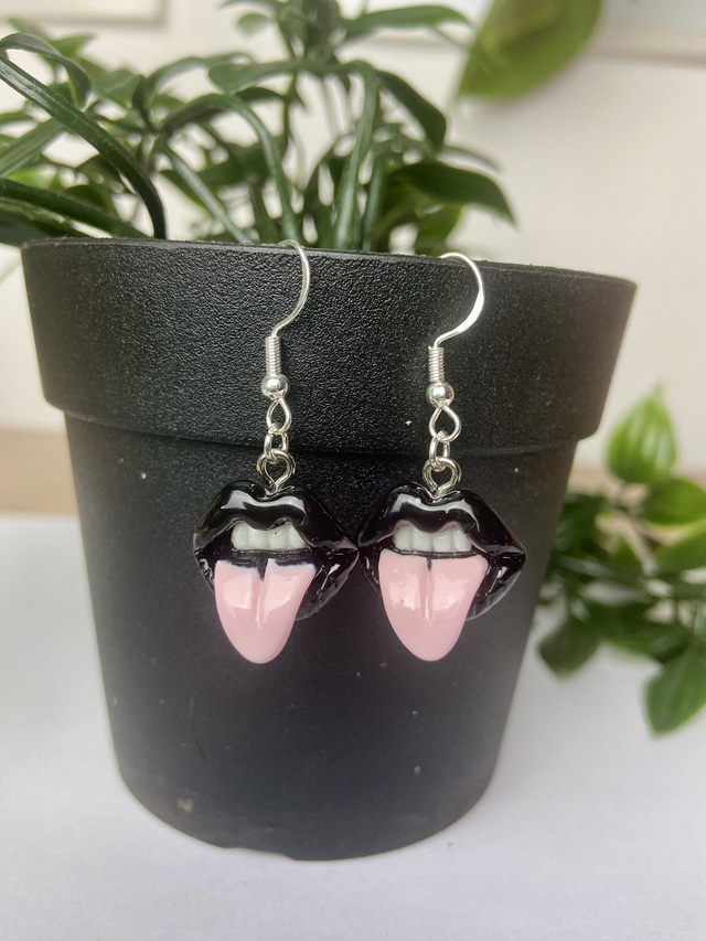 Mouth earrings. 