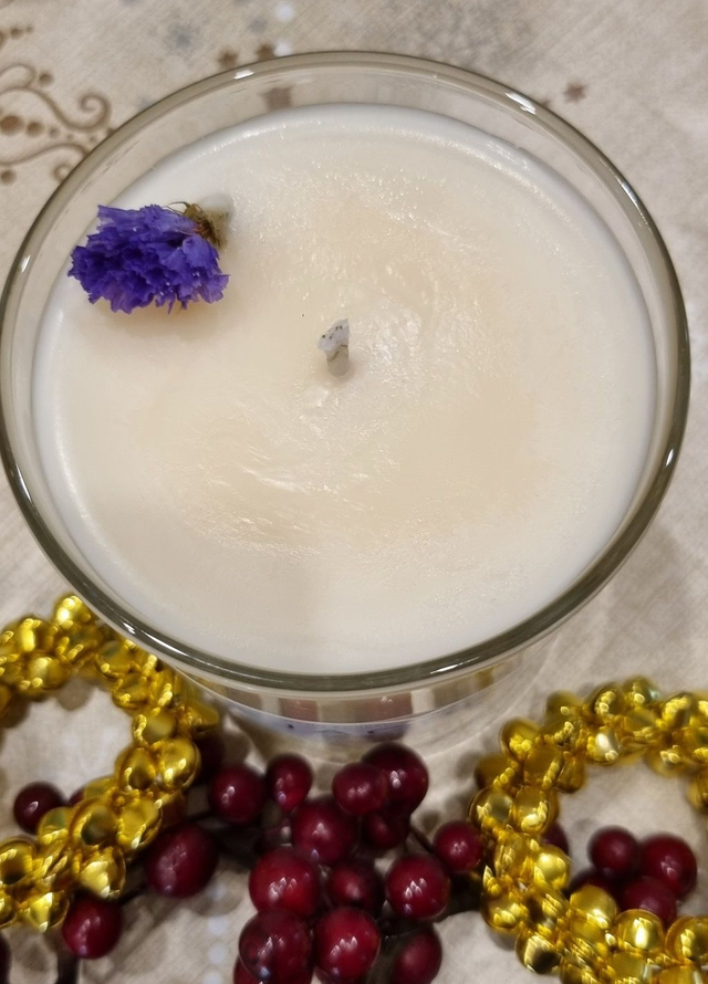 Jacis of York: Fresh Linen Scented Candle - Luxury Range