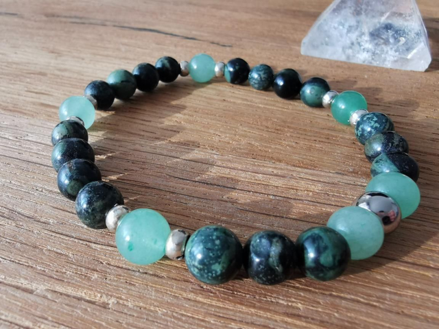 Vigne enlacée - Aventurine Verte, Jaspe KAMBABA- 8MM - 20cm