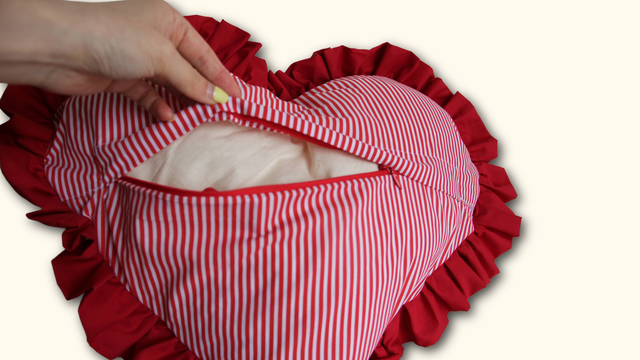 Ruffle Heart Cushion -TheFLOUNCE