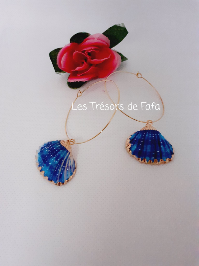Boucles d'oreilles coquillage bleu