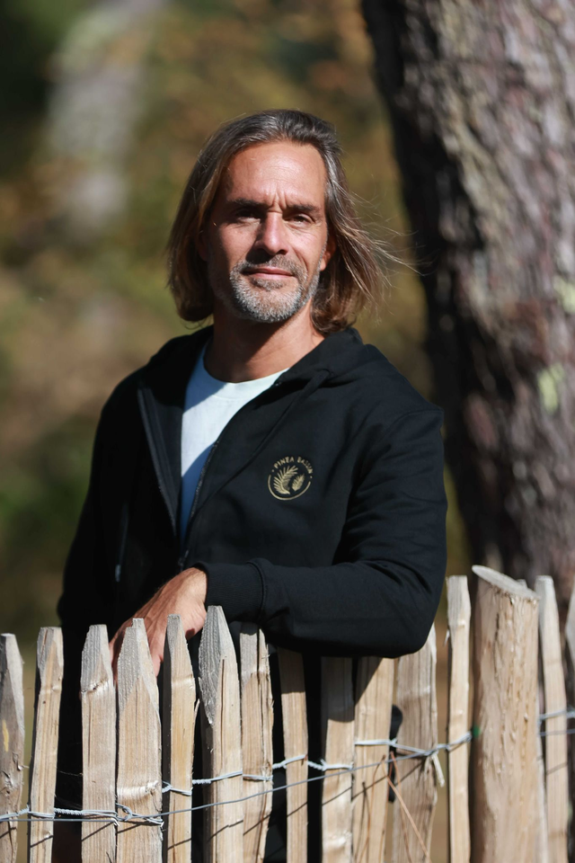 HOODIE ZIPPÉ À CAPUCHE - NOIR