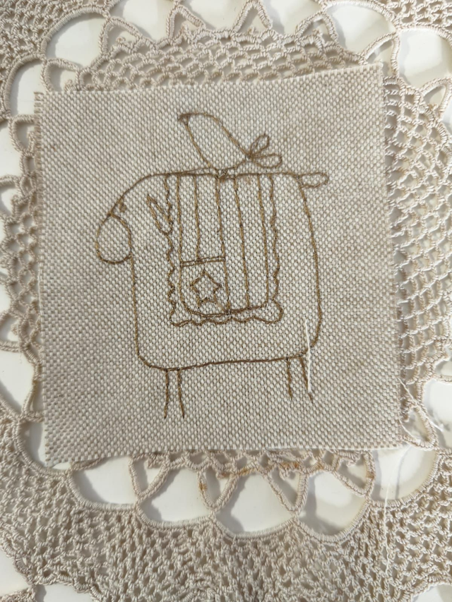 Etiqueta bordada ovelha farm 