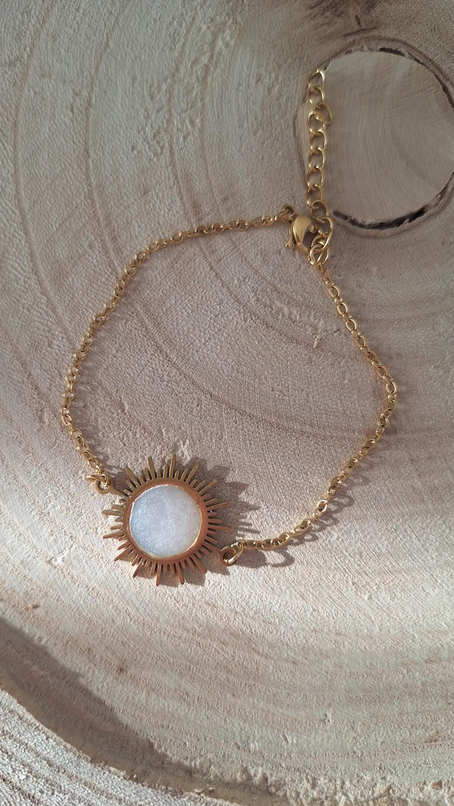 Bracelet doré soleil blanc