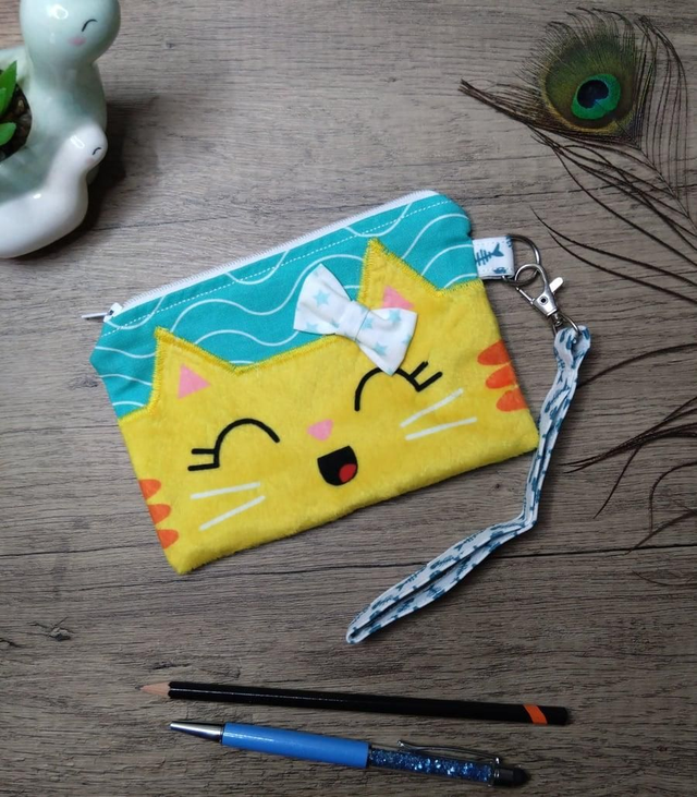 Yellow cat zip purse with wrist strap 