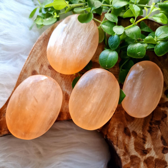 Peach selenite palm
