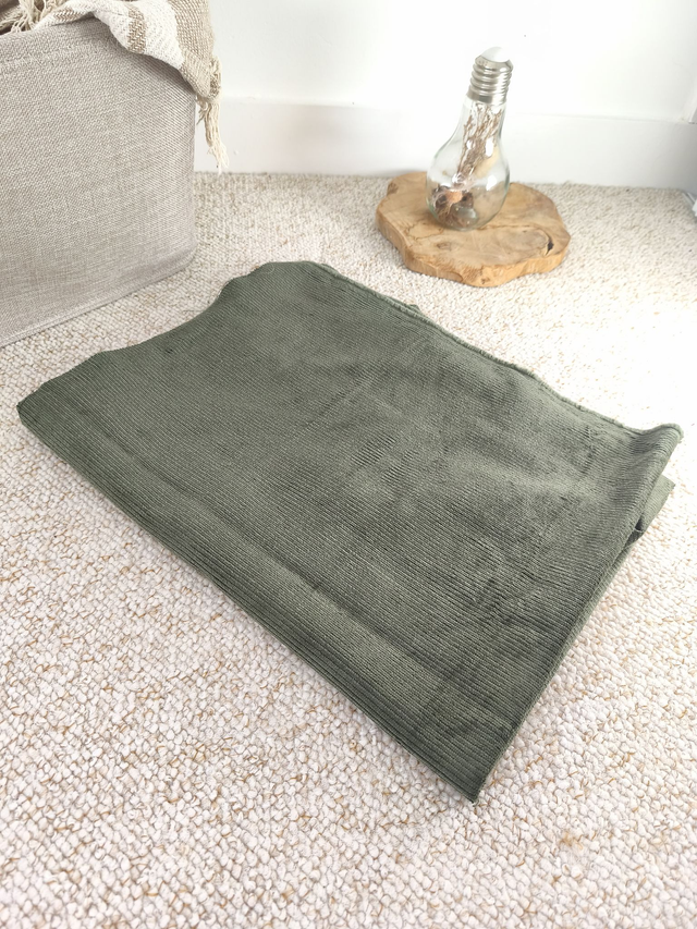 Velours côtelé vert kaki