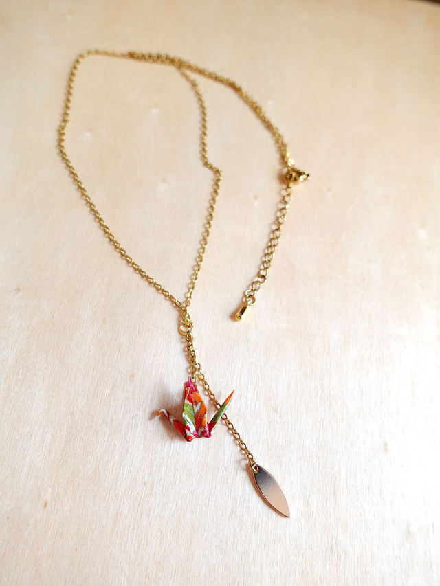 Collier origami / INOX doré / Origami grues, oiseaux / Papier japonais washi / Orange, vert, or / 
