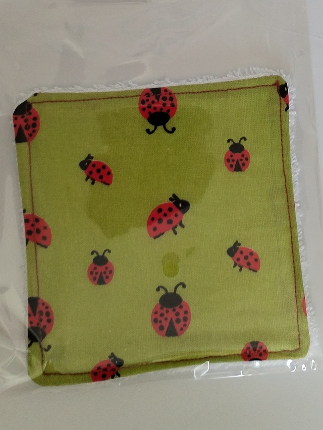 Lingette lavable motifs Coccinelles et Abeilles