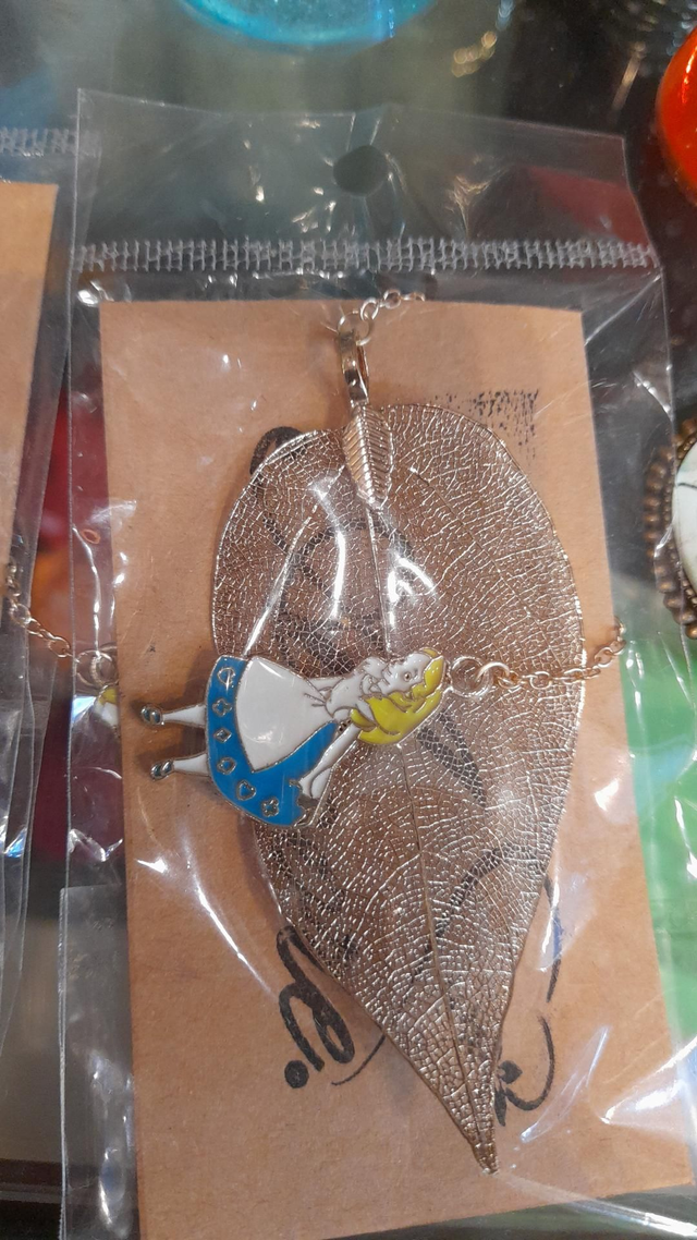 Marca páginas Alicia 