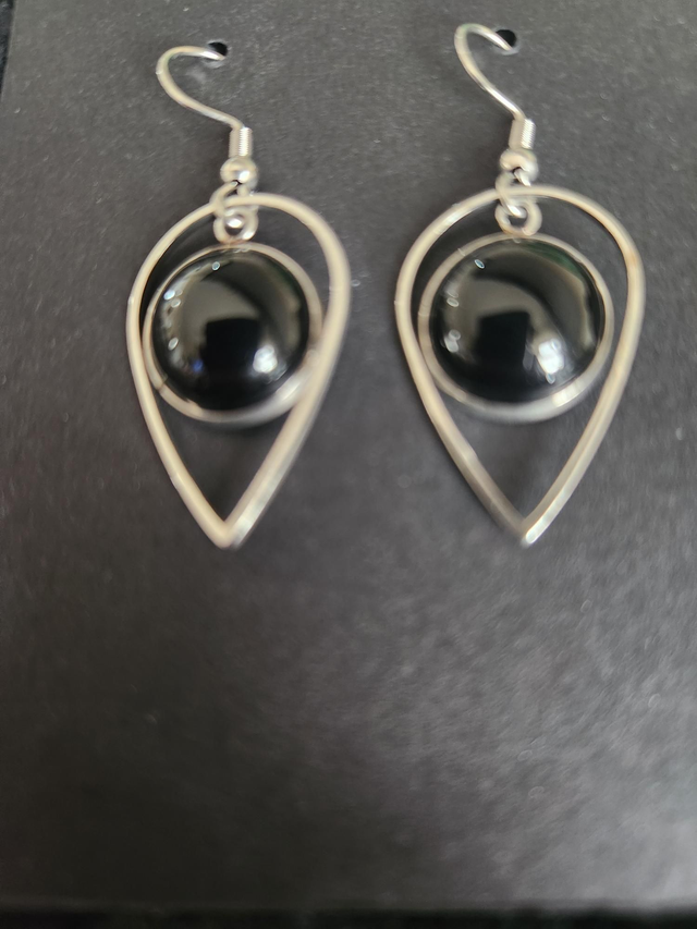 BLACK ONYX EARINGS 