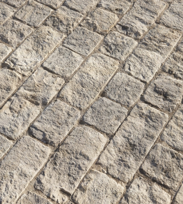  Pavés Éclaté martelé longueur libre - en Auberoche sont disponibles en différentes largeurs : 8, 10, 12, ou 15 cm ( prix au m2 )