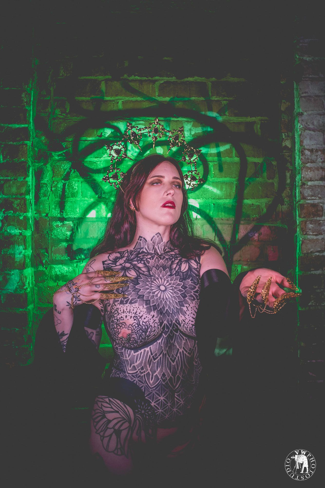 "Black vestales" Tirage Fine Art sur Alu-Dibond 30x45cm