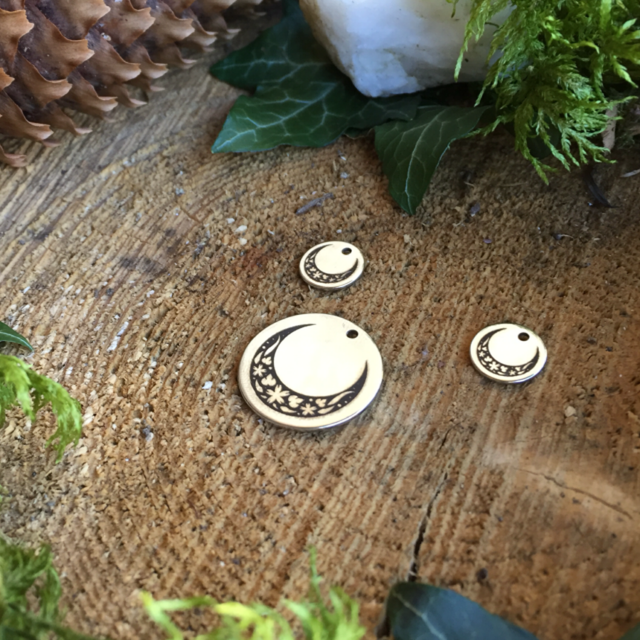 Médaille Lune Fleurie