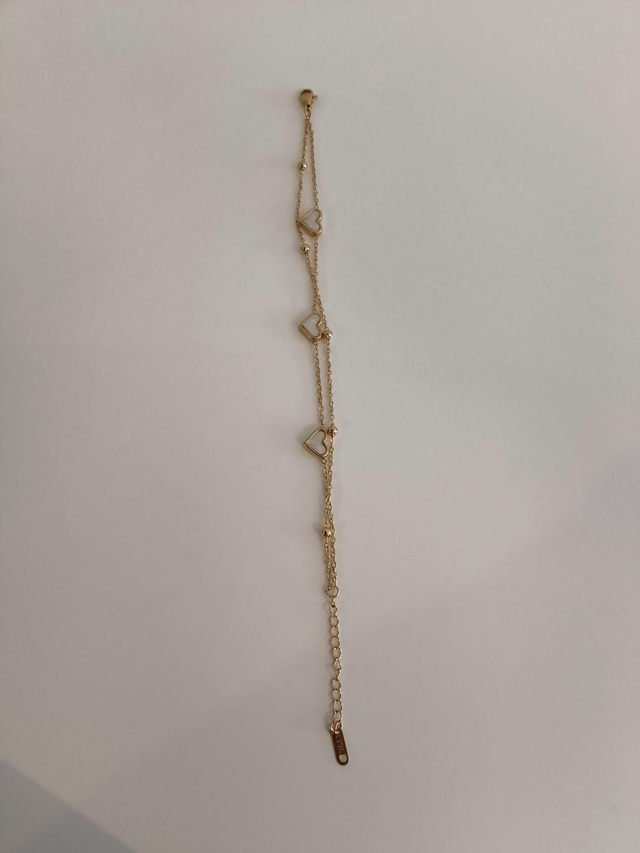 Witte hartjes goudkleurig