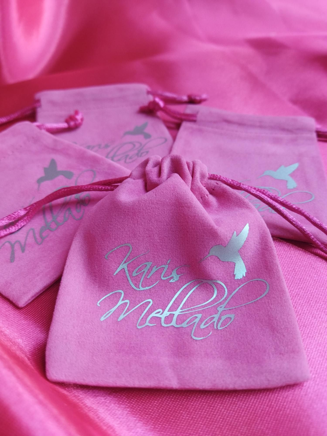 10 Bolsas de terciopelo personalizadas con vinilo 