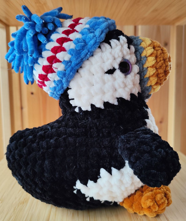 Blacky the puffin with Icelandic hat, extra large size (made from chenille yarn)
