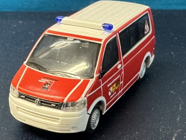 VW T5 Stützpunkt Feuerwehr Frick 1:87 Rietze