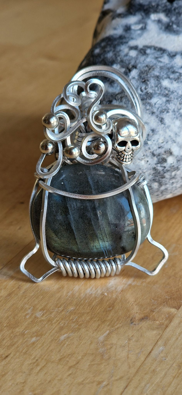 Anhänger Hexenkessel mit Labradorit      Eingewebter Stein, Edelstein