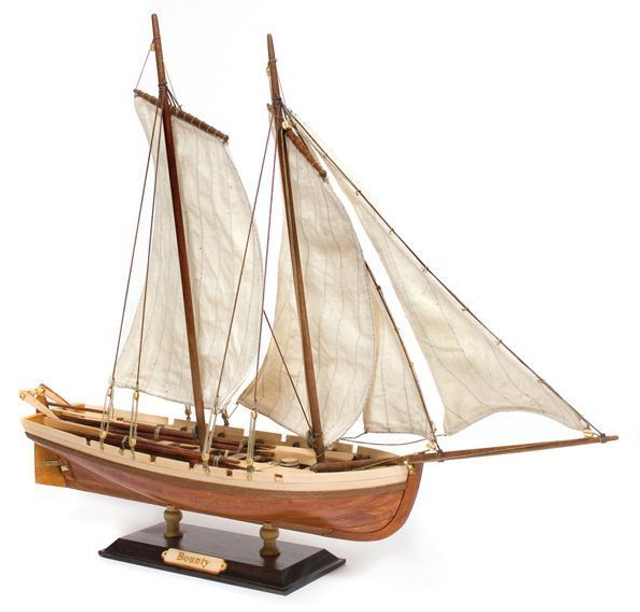 Bounty Auxiliary Boat OC52003