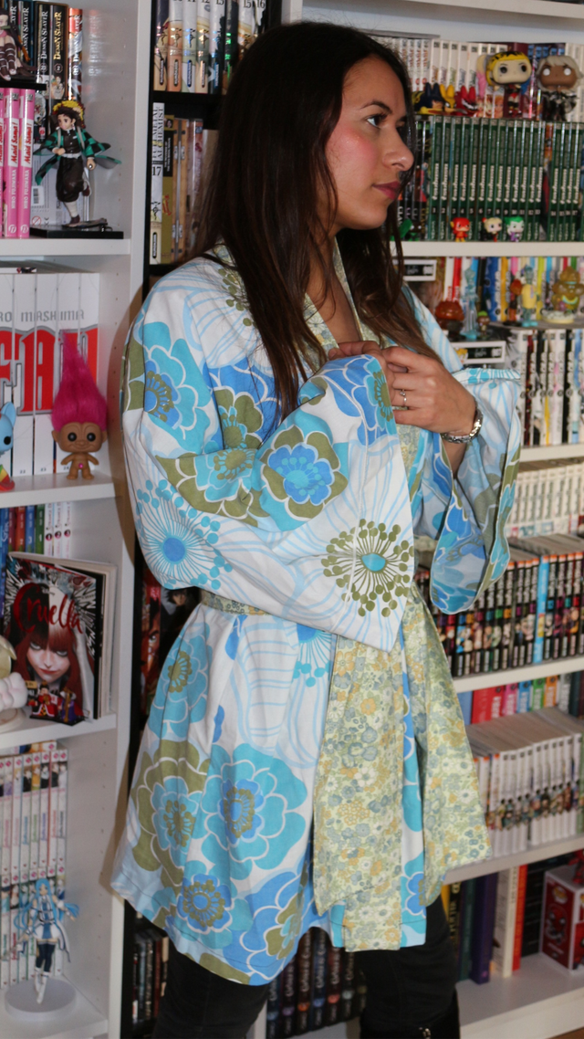 Kimono Court Pièce Unique Fleurs vintage Taille unique