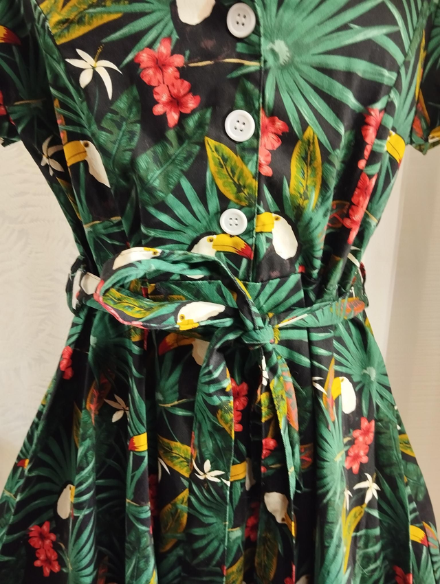 Robe Pin-up Toukan T44