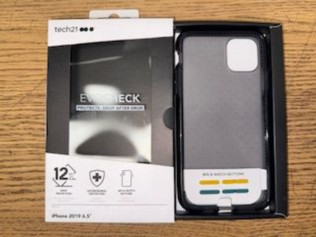 iphone 11 pro max coque transparente noir + bouton interchangeable 