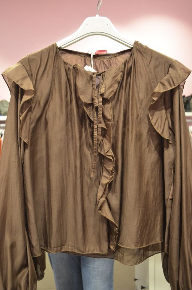 Blusa Lisa Volante Vertical 