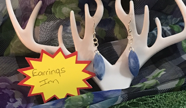 Blue Dangling Earrings - BLDE98