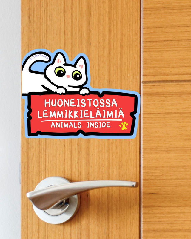 Animals inside vinyl waterproof sticker: white cat (Huoneistossa lemmikkieläimiä tarra)