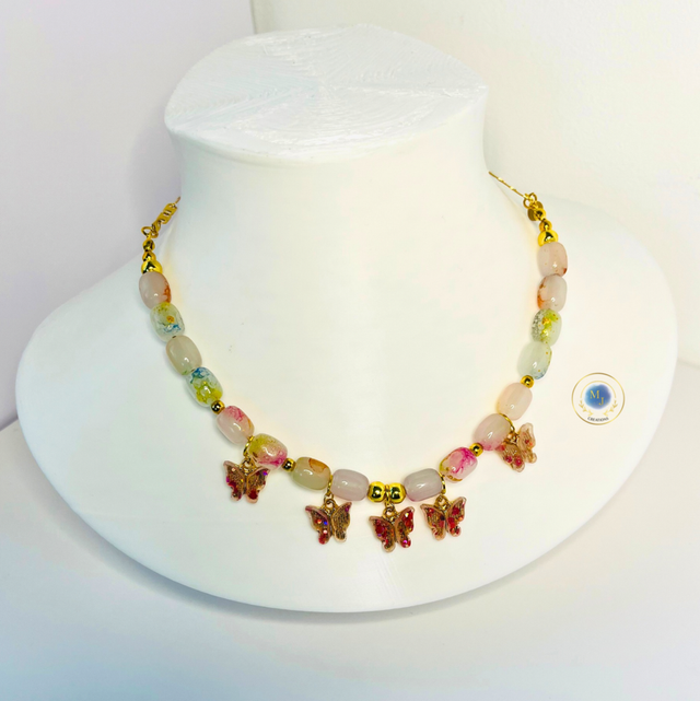 Handgemaakte Pastel Ketting met Natuursteen & Vlinderbedels