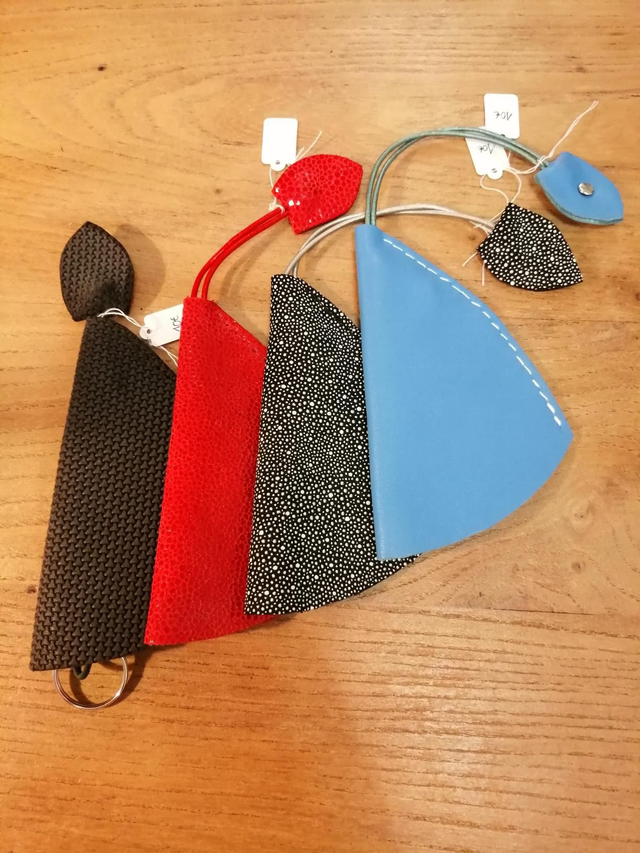 Porte-clefs cloche cuir