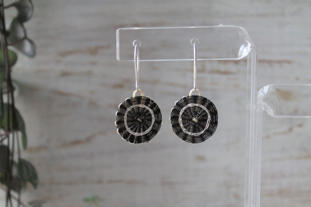 Boucles d'oreilles tissées en crin de cheval