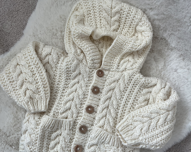 Hooded Cable knit Cardy 