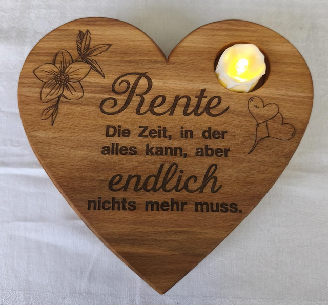 Holz Herz mit Gravur – Geschenk zur Rente / Ruhestand