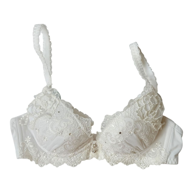 White floral appliqué Japanese Bra UK 30A 