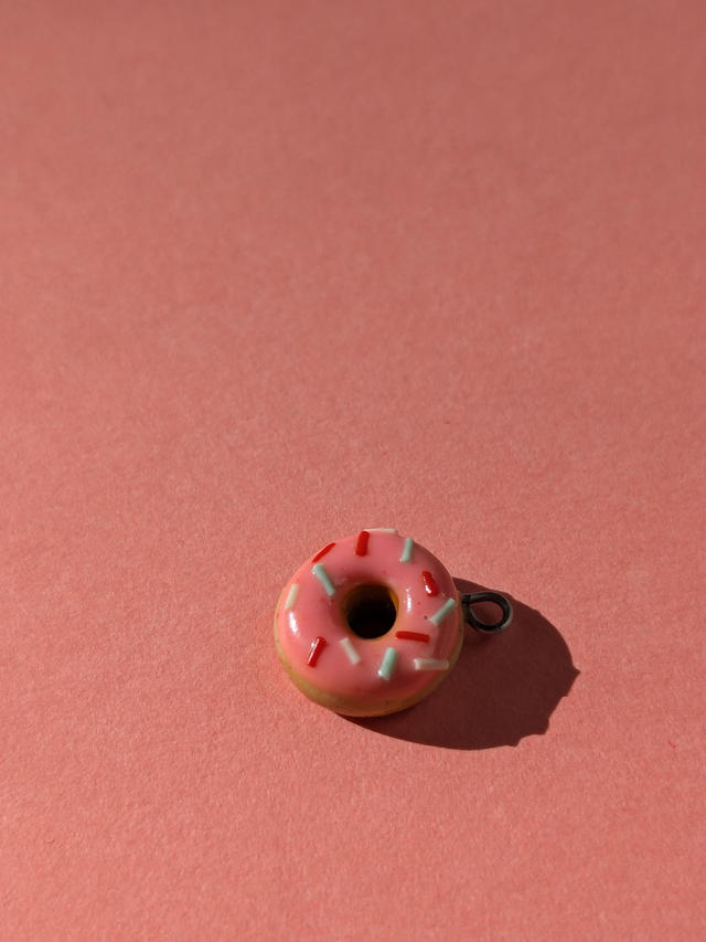 Charm donut rose