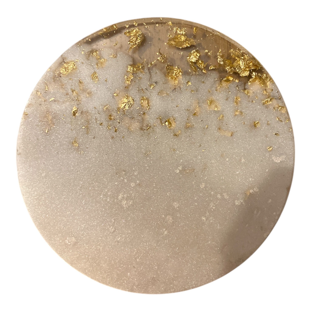 Sous-verre blanc et transparent incrusté de feuilles d'or