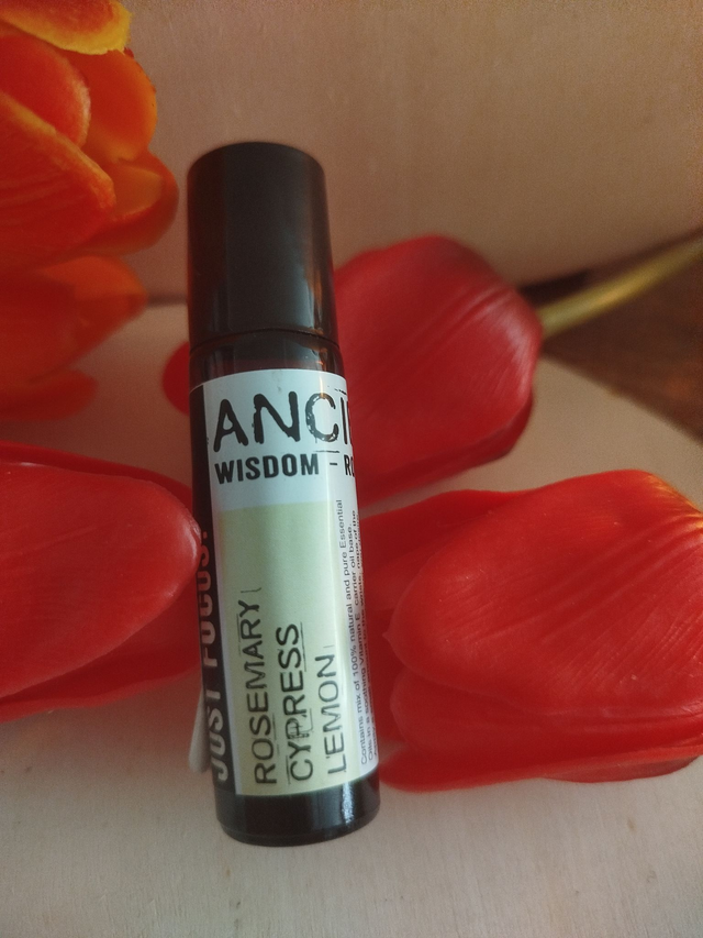 🧠 Roll-on Concentration – Romarin, Cyprès & Citron