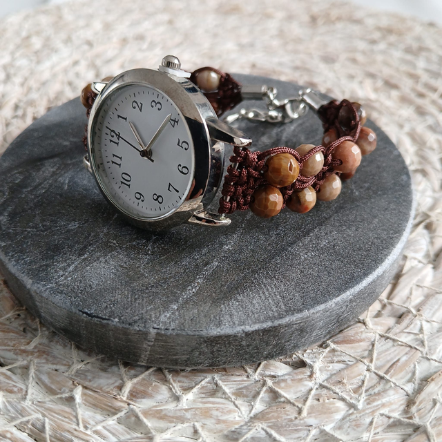 Dames horloge zilverkleurig met Versteend Hout – Brede band, handgeknoopt (1.317)